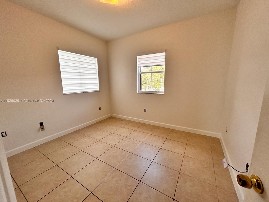 13520 Sw 255th Ter - Photo 7