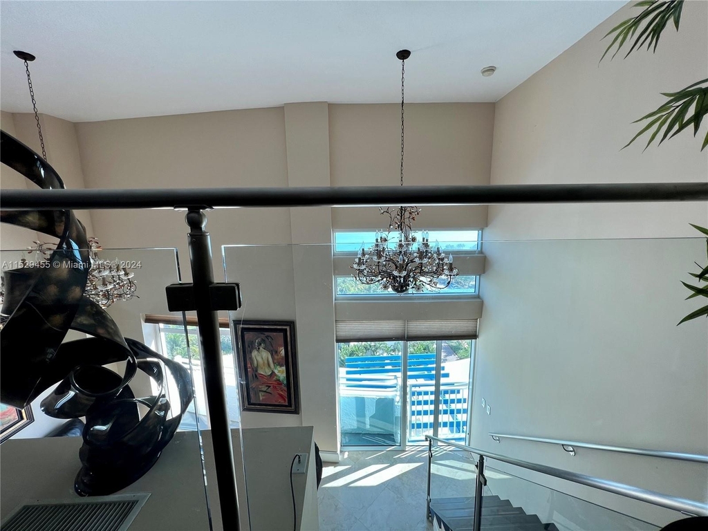 7600 Collins Ave - Photo 23