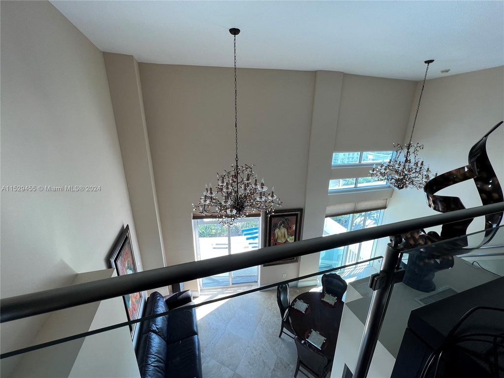 7600 Collins Ave - Photo 25