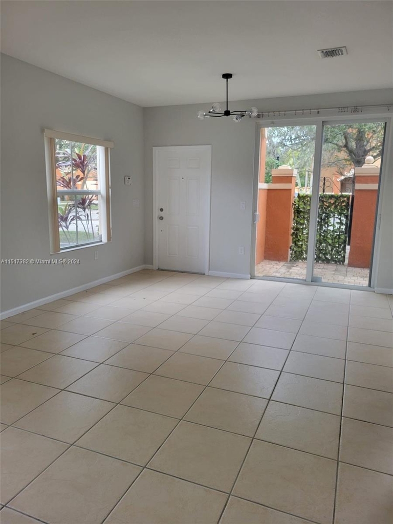 2603 Sw 121st Ter - Photo 3