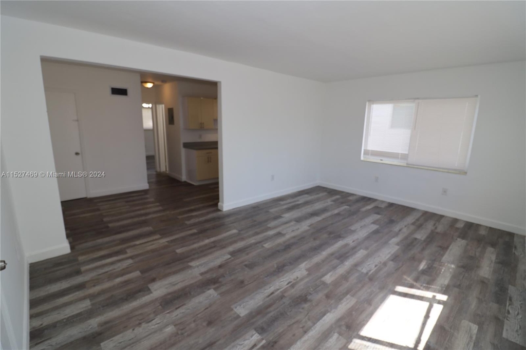 525 79th St - Photo 34