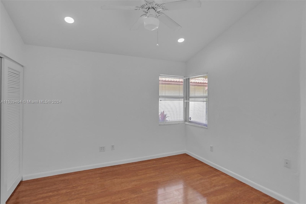 800 Sw 113th Ter - Photo 20