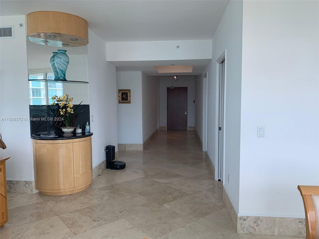 16500 Collins Ave - Photo 23