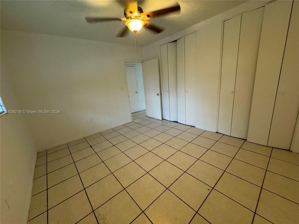 1250 S Alhambra Cir - Photo 3