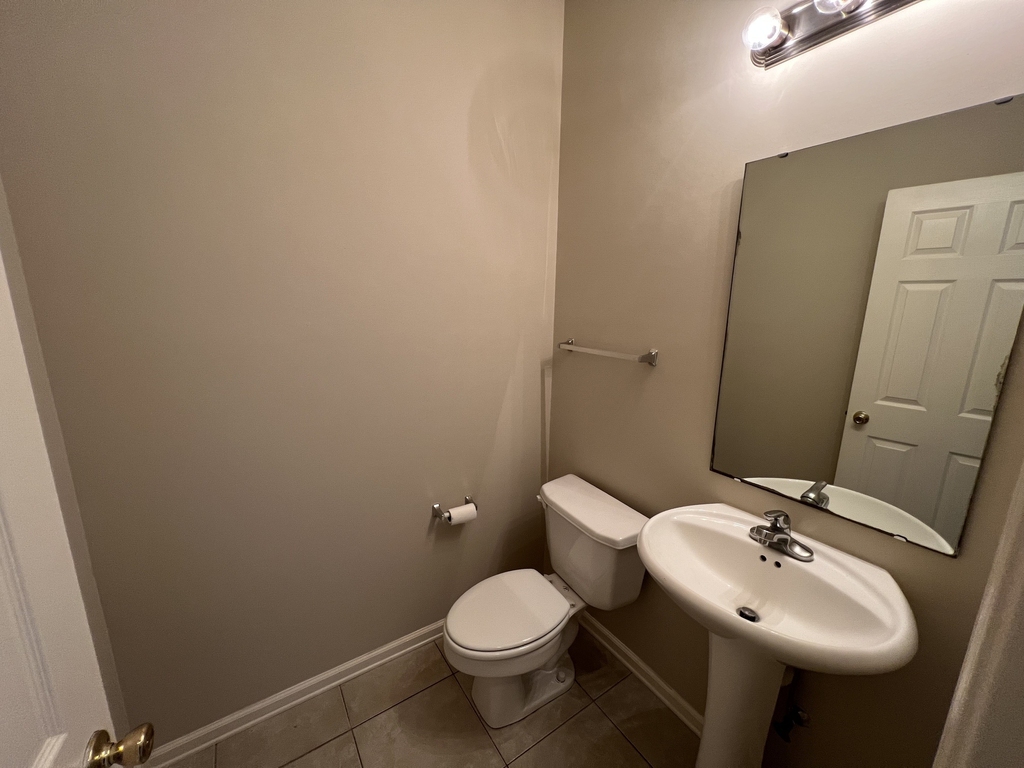 4088 Weston Pointe Drive - Photo 2