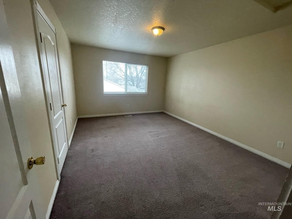 1513 Garland Apt. 101 - Photo 4