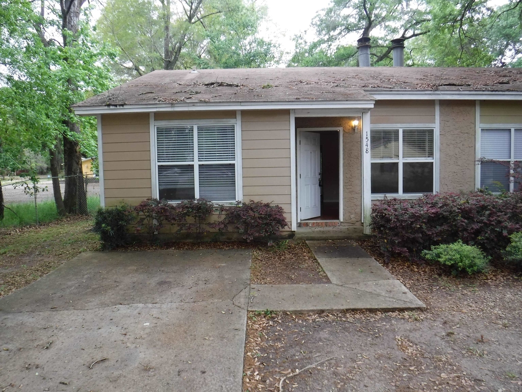 1548 Blountstown Street - Photo 0