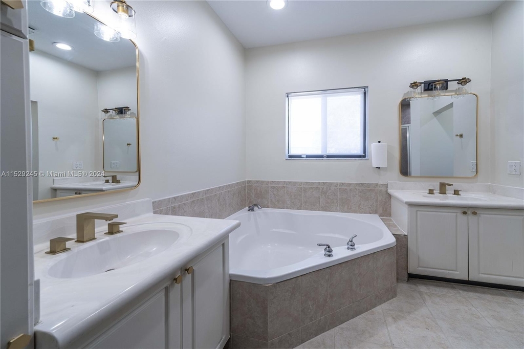 1451 Sw 11th Pl - Photo 22