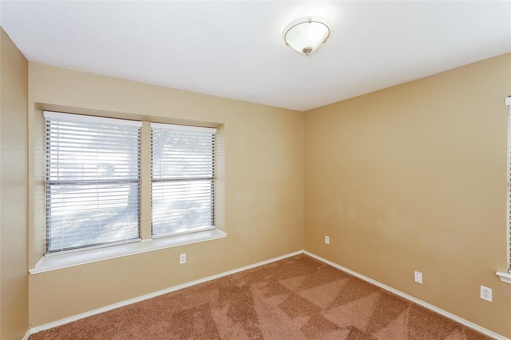 2725 Clearmeadow Court - Photo 11