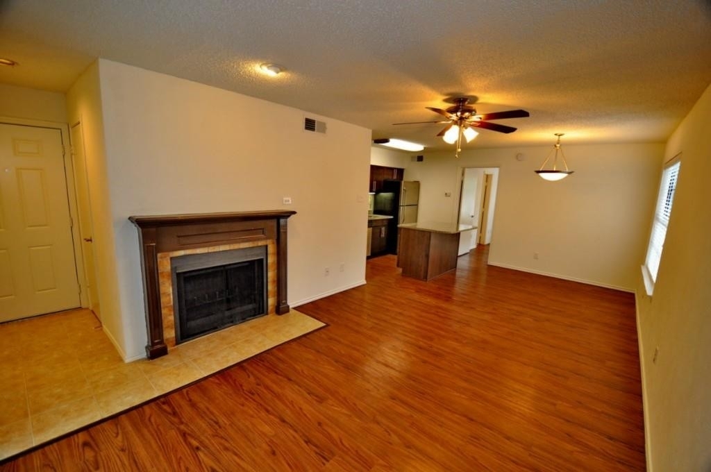 6910 Skillman Street - Photo 2