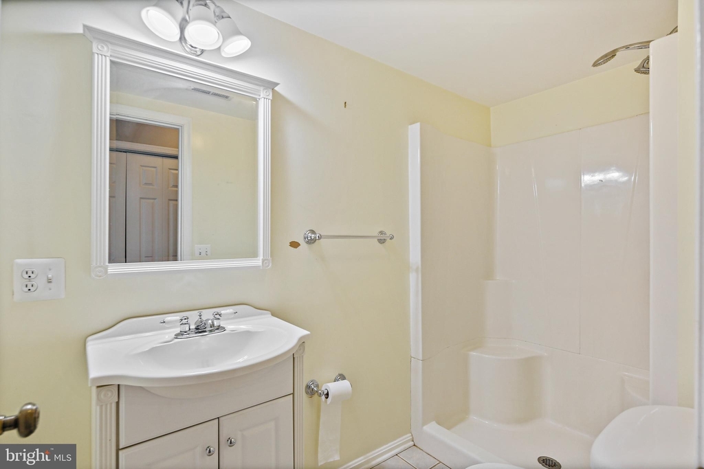 1723 Clarkson Street - Photo 23