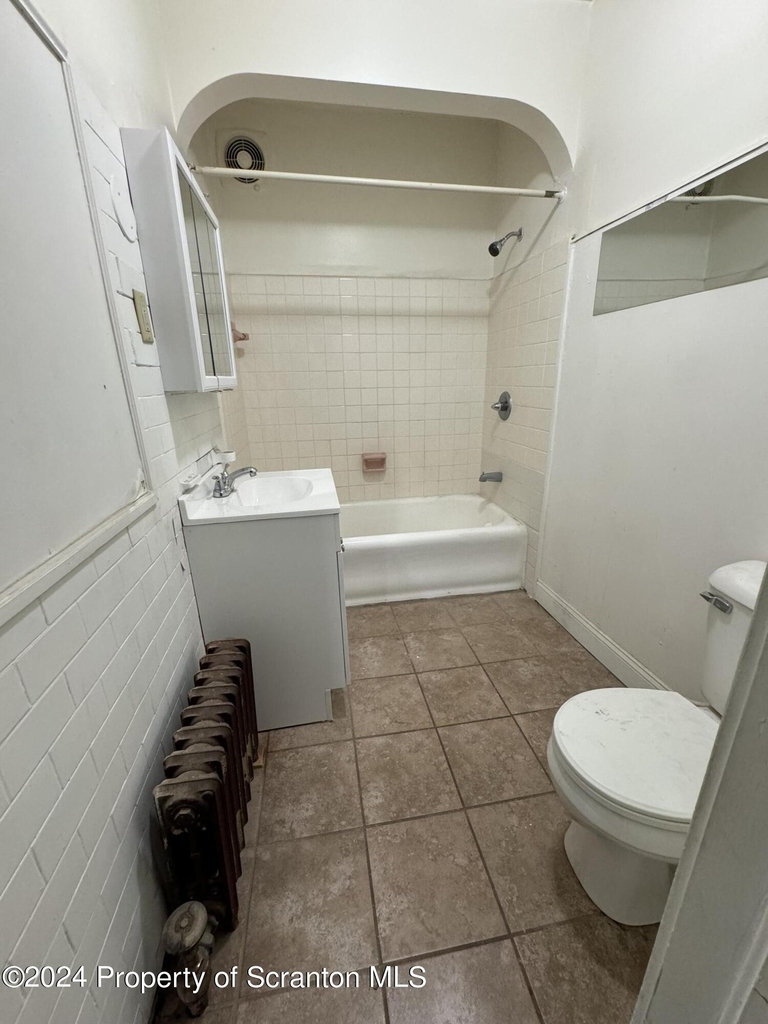 934 Woodlawn Street - Photo 7