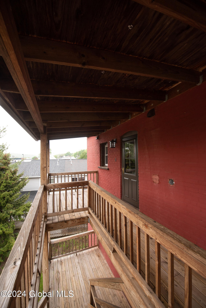 19 Warsaw Avenue - Photo 14