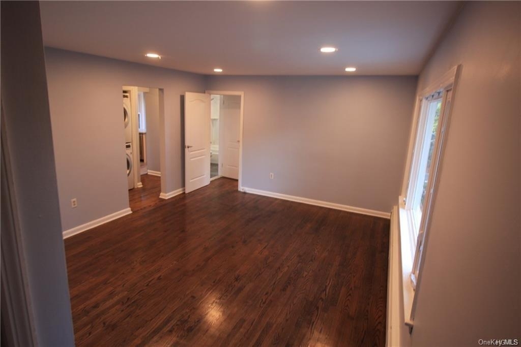 103 Park Way - Photo 1