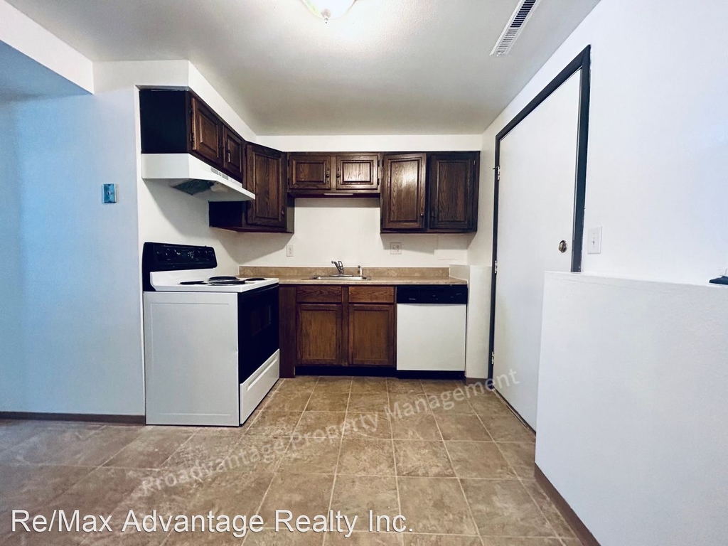 2516 Wood Avenue #c - Photo 1