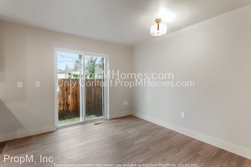 5934 Se 136th Avenue - Photo 2