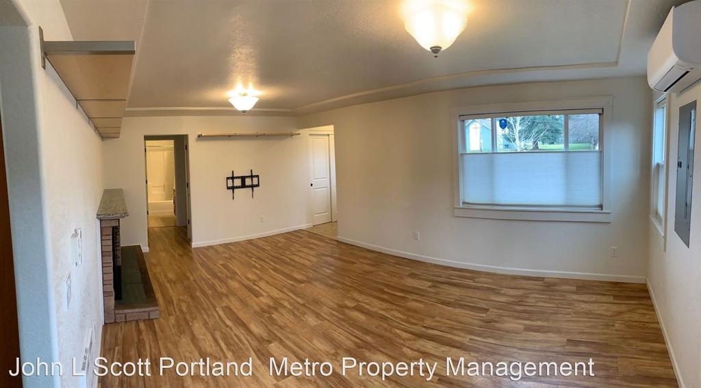 14406 E Burnside Street - Photo 2