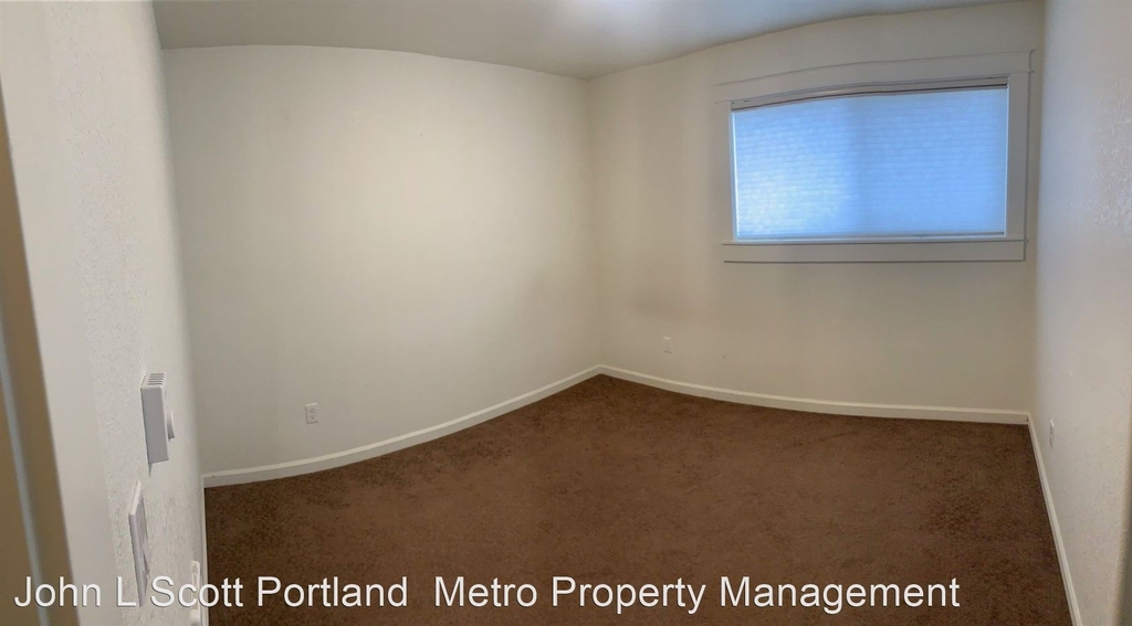 14406 E Burnside Street - Photo 11