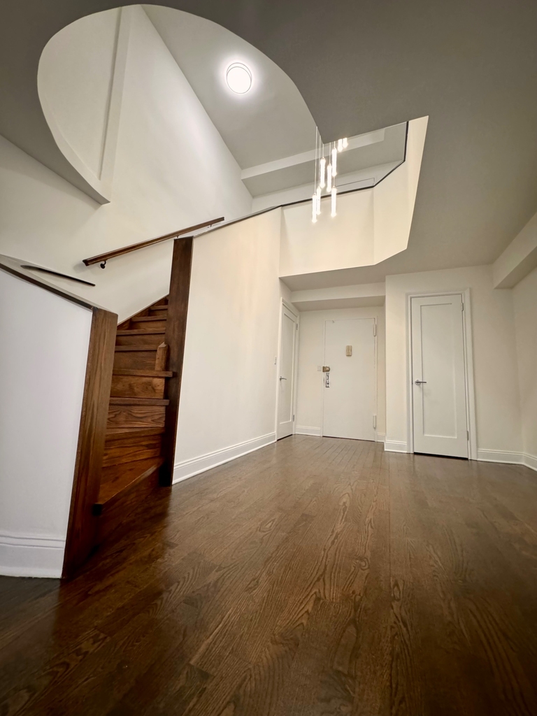 157 East 57th Street - Photo 0