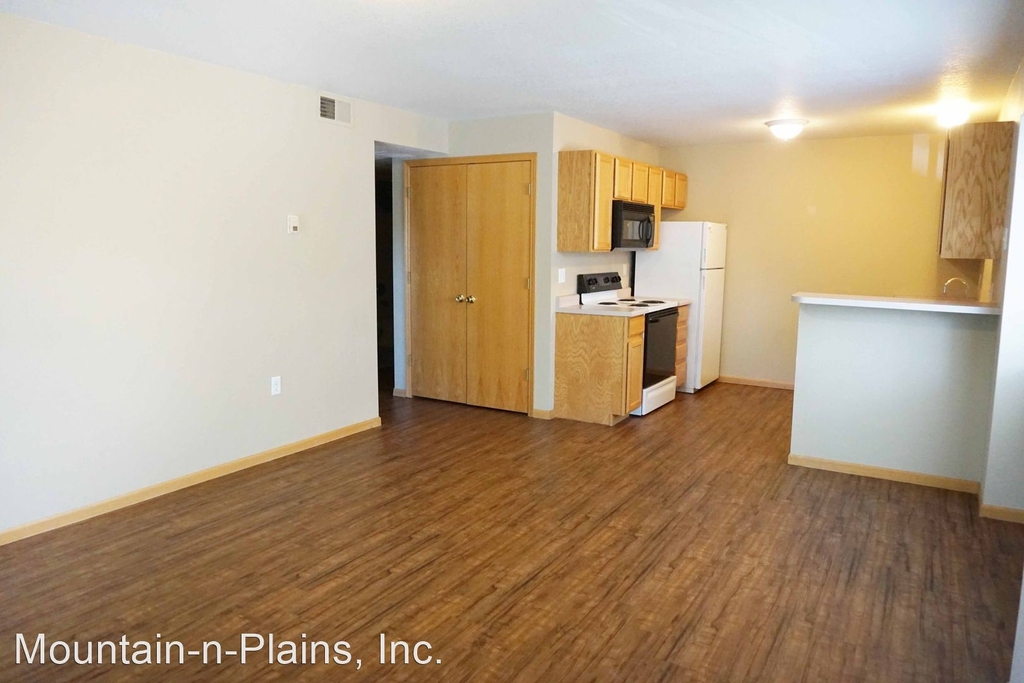 1221 University Avenue B204 - Photo 2