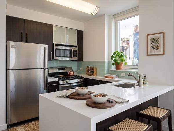 West 37th Street  - Photo 1