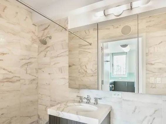 West 37th Street  - Photo 5