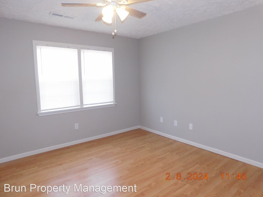 3505 Old Valley View Dr. Starview Townhomes - Photo 11