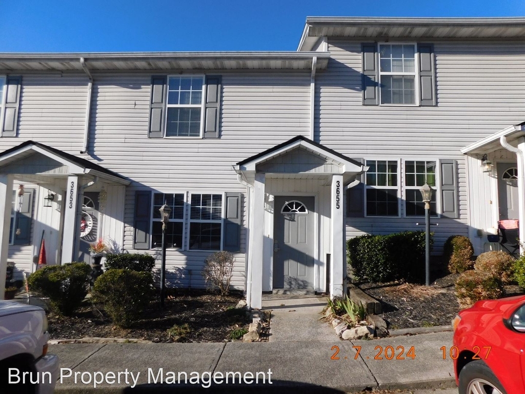 3505 Old Valley View Dr. Starview Townhomes - Photo 5