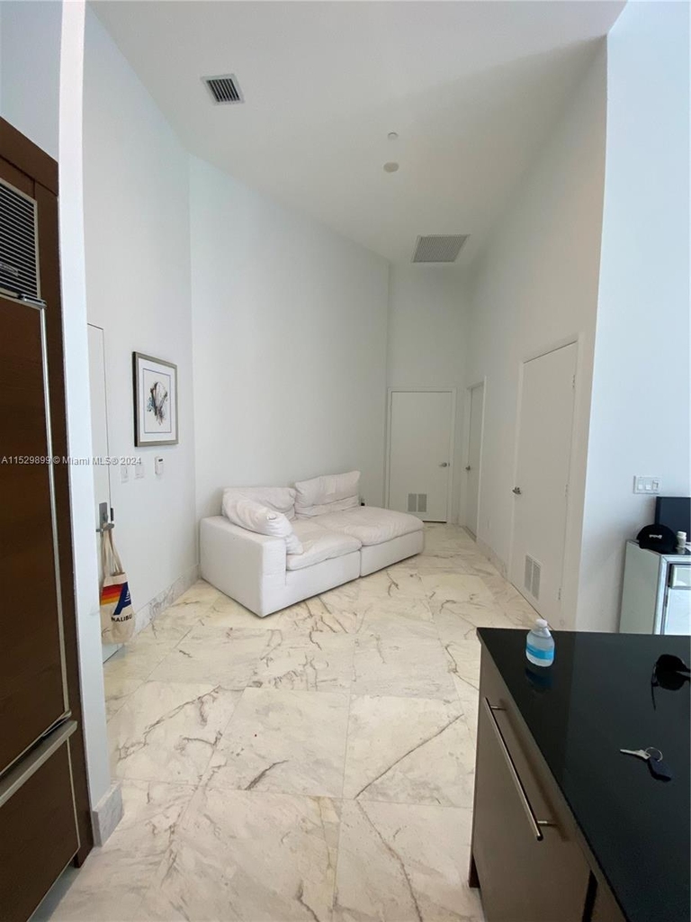 475 Brickell Ave - Photo 4