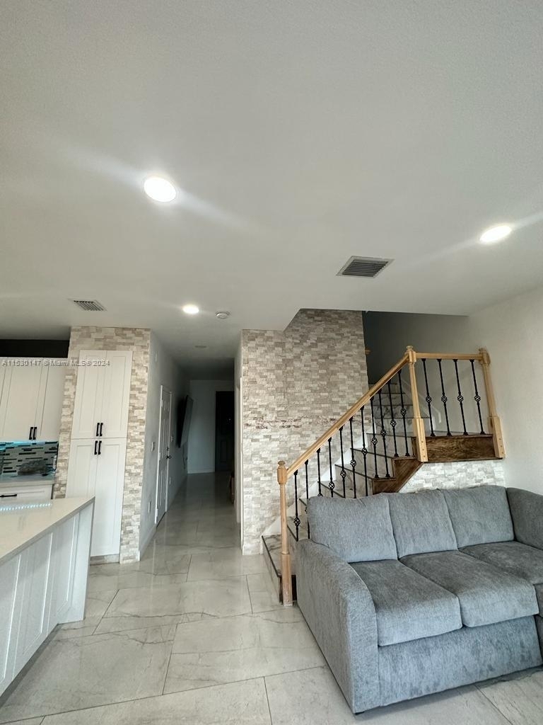 23421 Sw 112th Ct - Photo 2