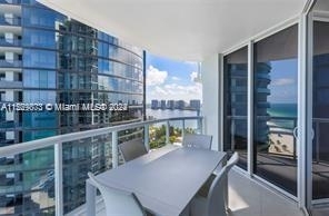 18671 Collins Ave - Photo 20