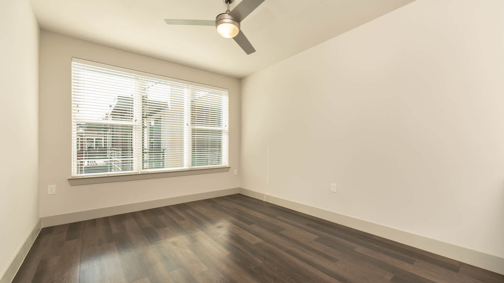 228 Athenia Drive - Photo 10