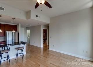 701 Royal Court - Photo 1