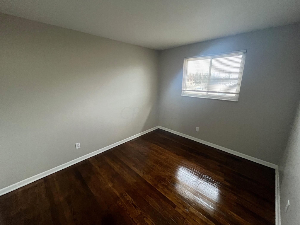 4669 Hilton Avenue - Photo 3