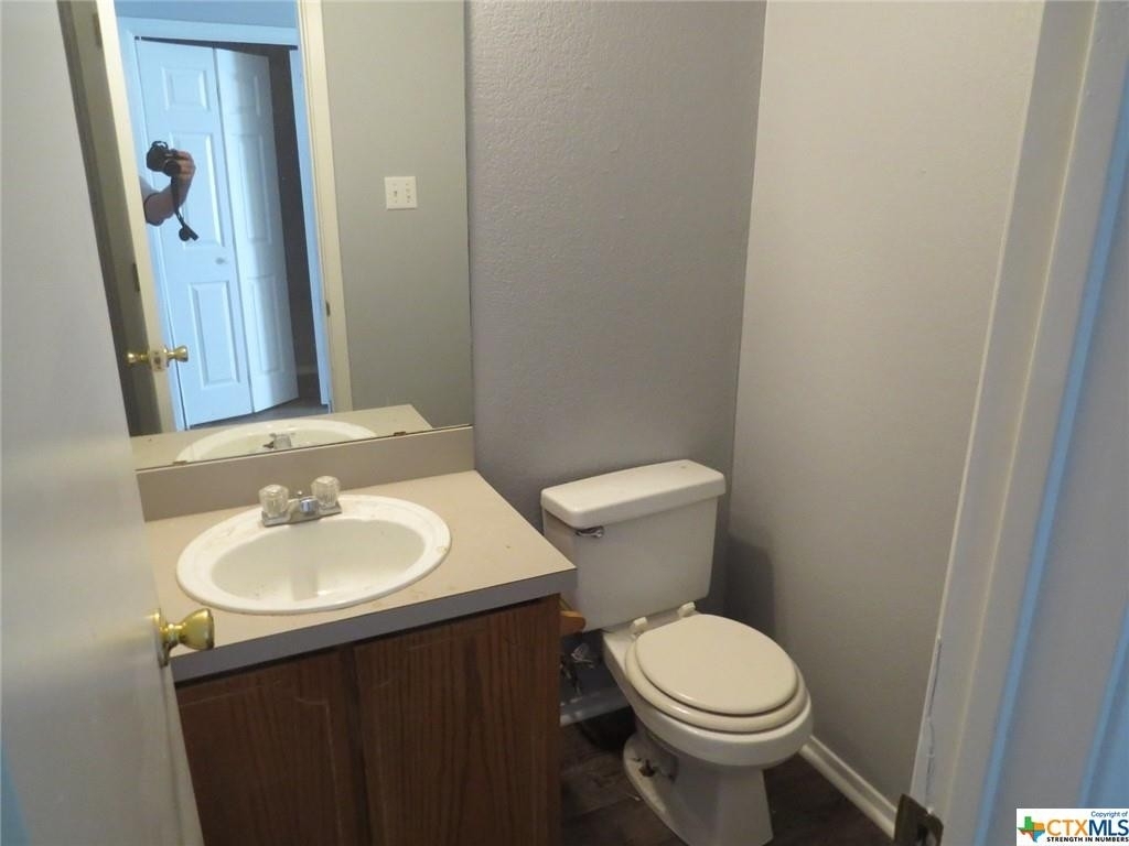 1105 Leslie Circle - Photo 9