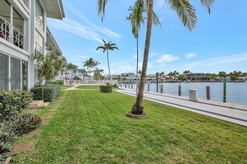 2727 Yacht Club Boulevard - Photo 47