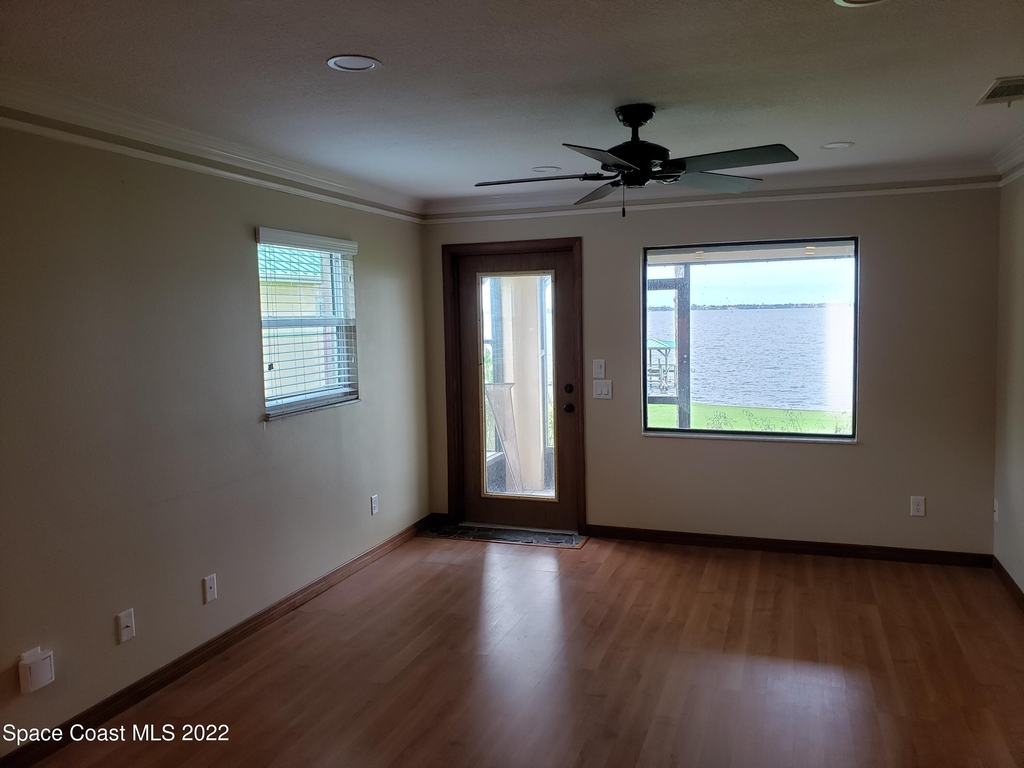 2565 Pineapple Avenue - Photo 13