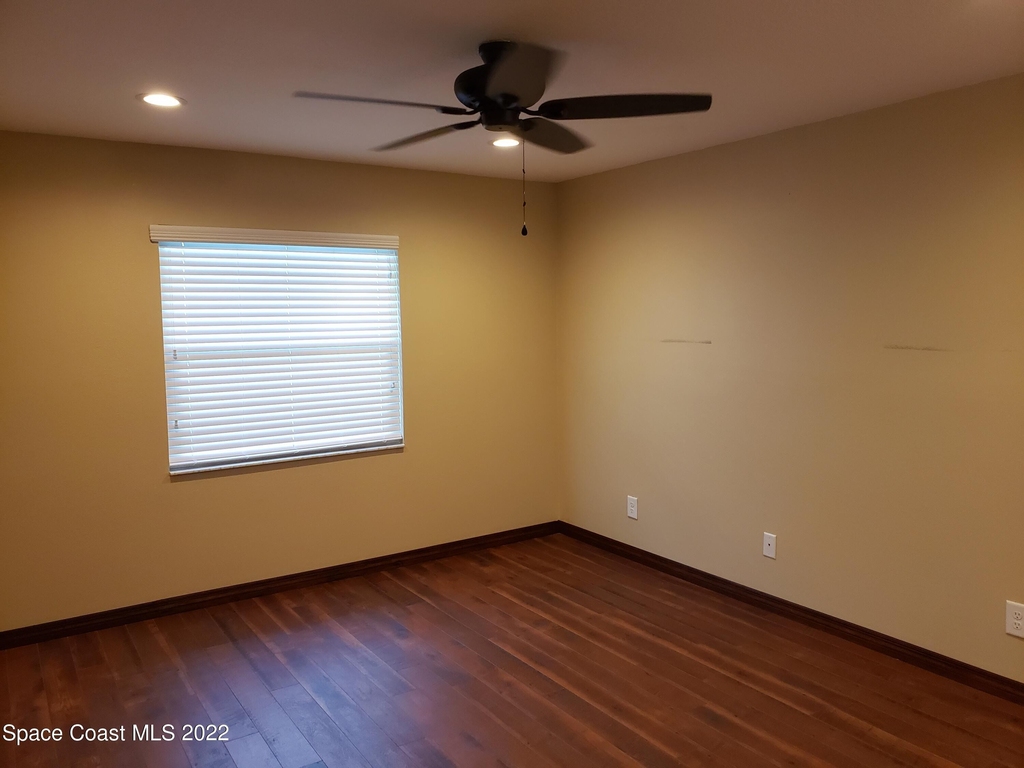 2565 Pineapple Avenue - Photo 11