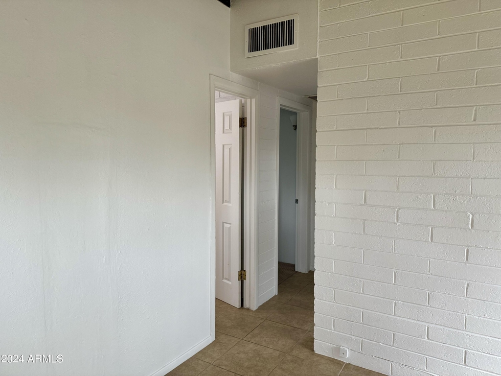 514 W 13th Street - Photo 11