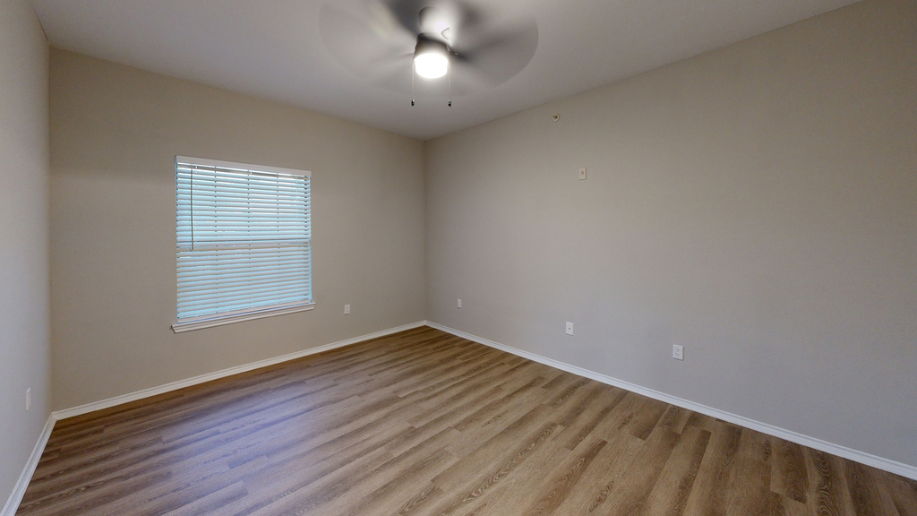 2201 South Lakeline Boulevard - Photo 3