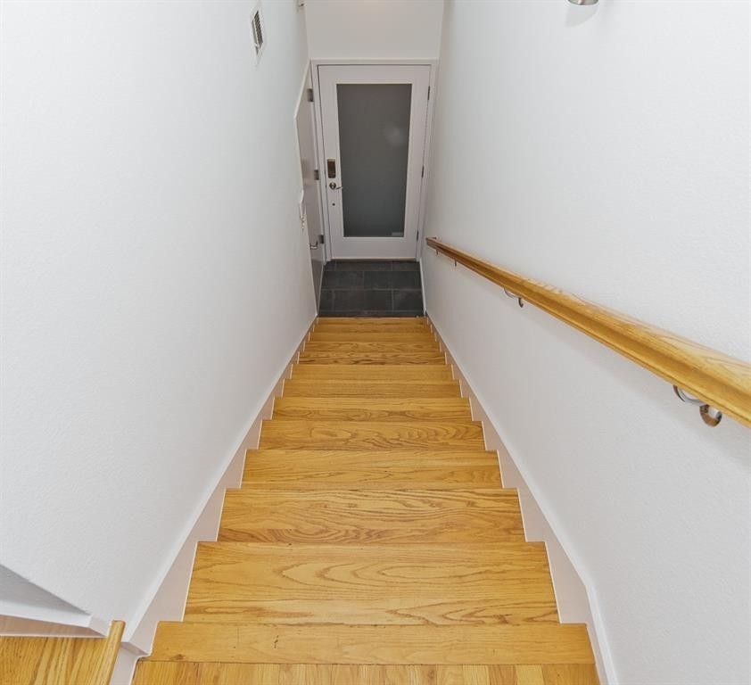 5807 Hudson Street - Photo 2