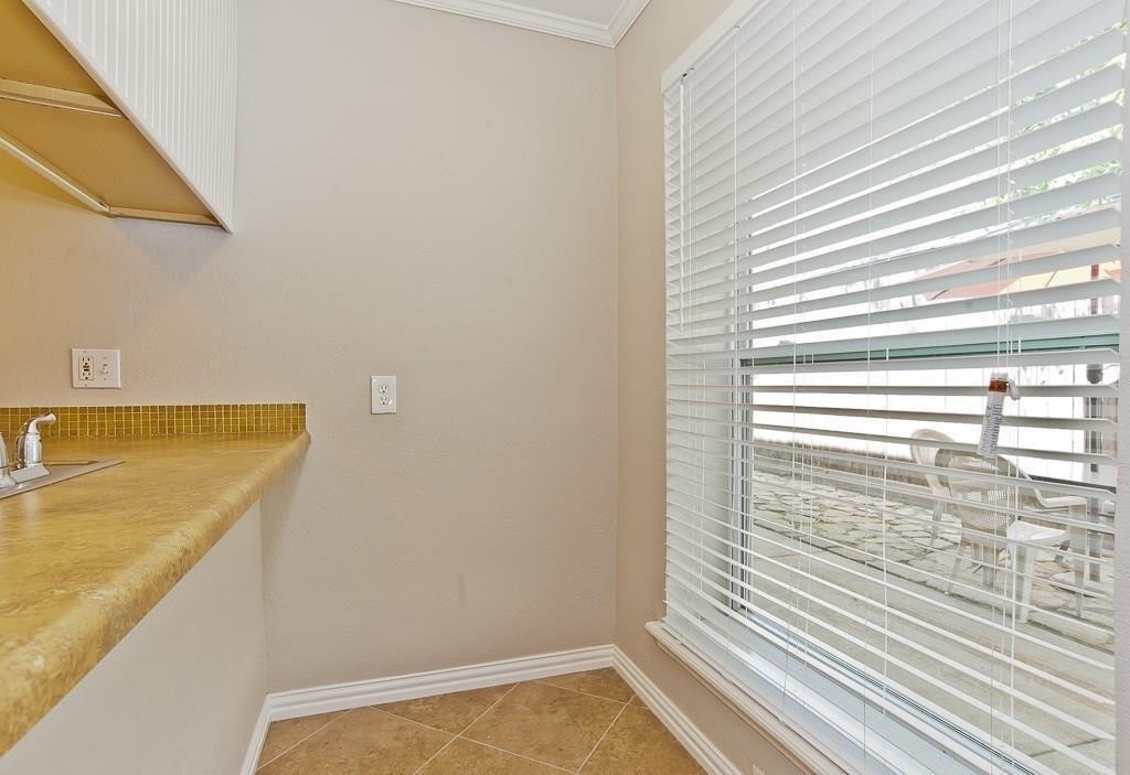 5508 Tremont Street - Photo 11