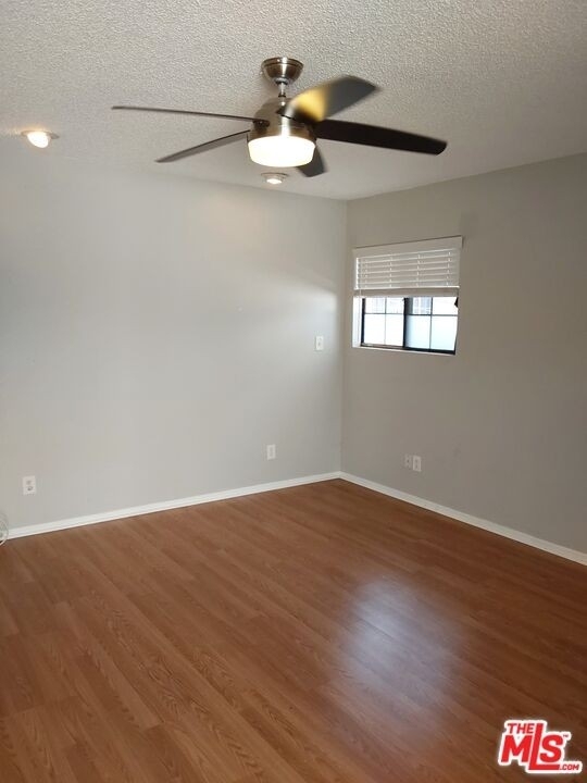 11882 Ramona Ave - Photo 3