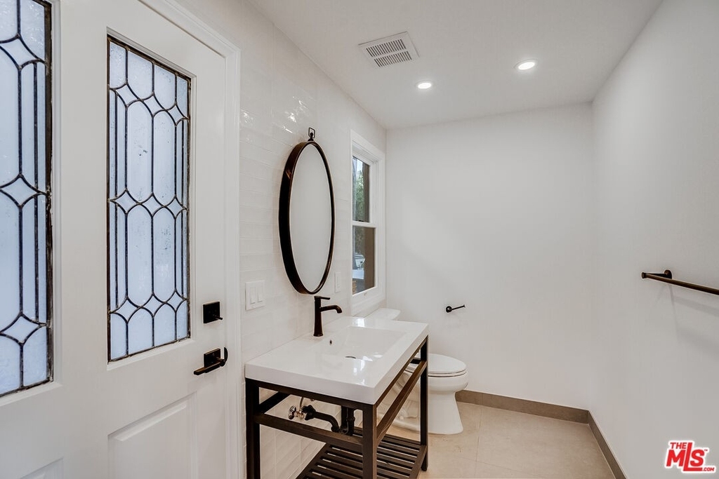 15851 Mulholland Pl - Photo 22