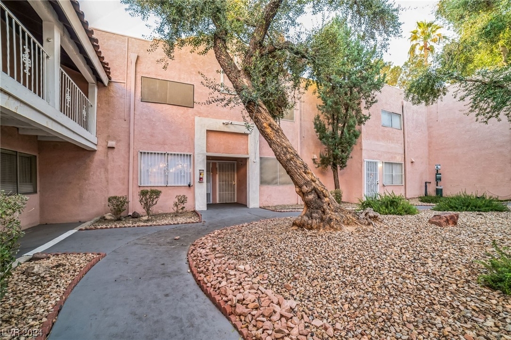 2236 E Desert Inn Road - Photo 5