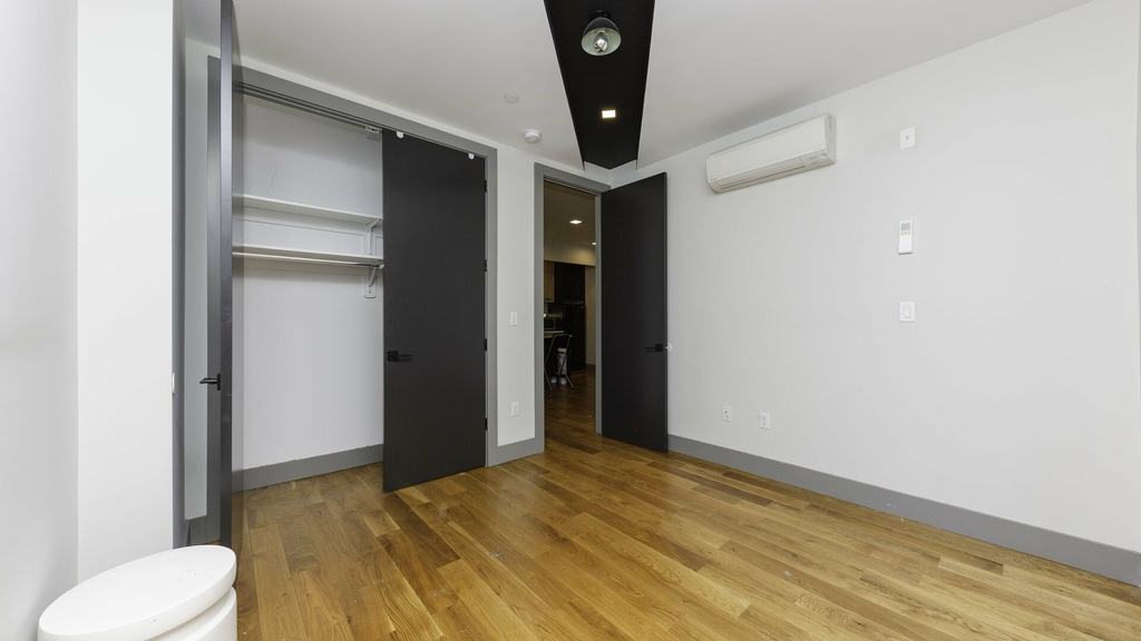 675 Grand St #3C - Photo 6