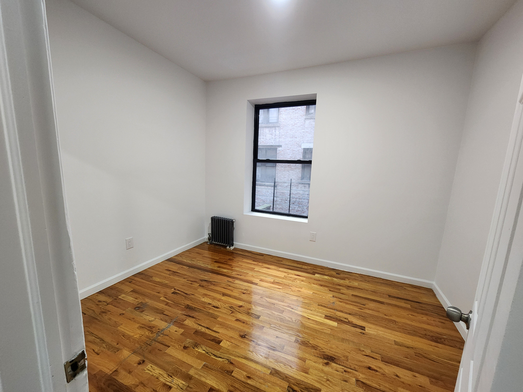 660 West 180th Street - Photo 7