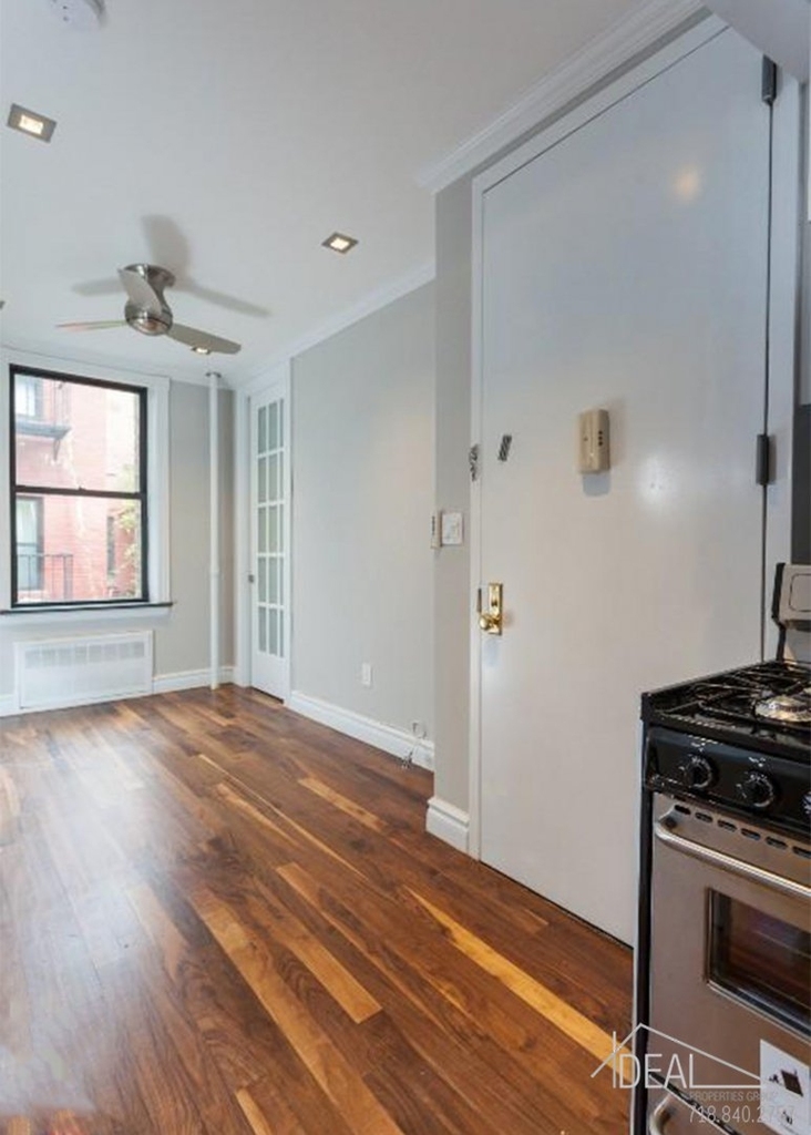 233 East 29th Street - Photo 2