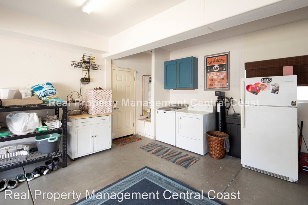 1180 Ash Street, Unit A - Photo 26