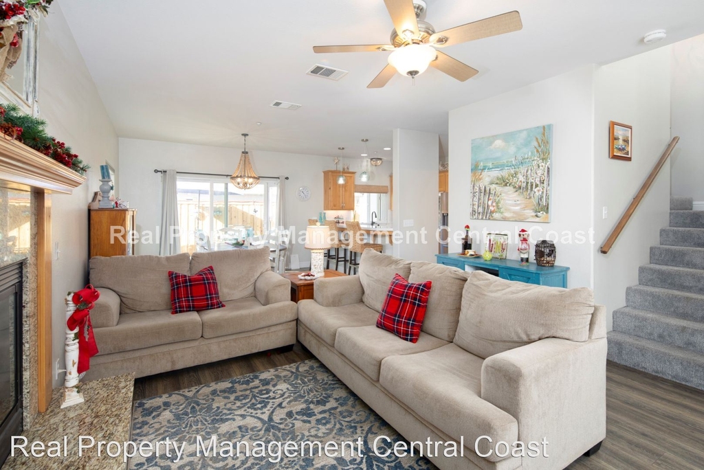 1180 Ash Street, Unit A - Photo 6